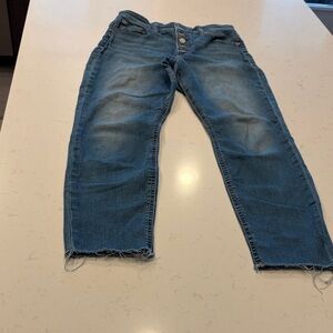 Lucky Brand Light Blue Denim Jeans